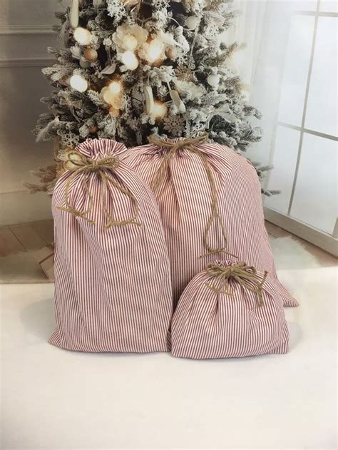 Christmas Fabric Gift Bags In Farmhouse Primitive Muted Red Etsy