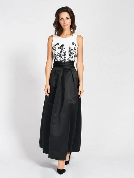 4,602 likes · 9 talking about this. Vestiti eleganti 2020