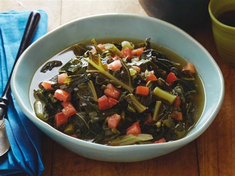 Add vinegars and water and bring to a slow boil. Vegetarian "Southern-style" Collard Greens Recipe | Sunny ...