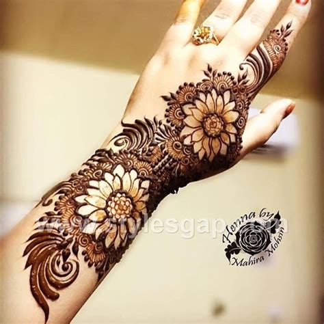 Latest dubai modern abaya burka designs 2013 pakistan india | latest dresses fashion trends 2013, 2014 in pakistan. Latest Arabic Mehndi Designs Henna Trends 2020-2021 ...