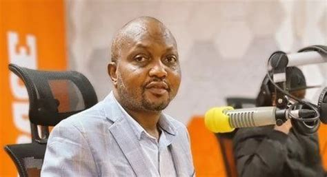 Последние твиты от moses kuria (@kuriamoses5). Moses Kuria Calls Uhuru During Live Interview