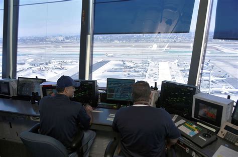 FAA gets more than 57,000 applicants for air traffic control jobs - ABC