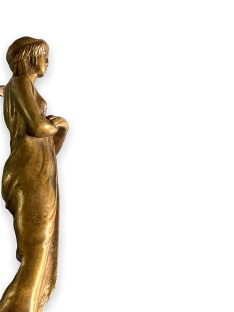 Proantic Erotica Bronze Callipyge Woman Dressed In Antique