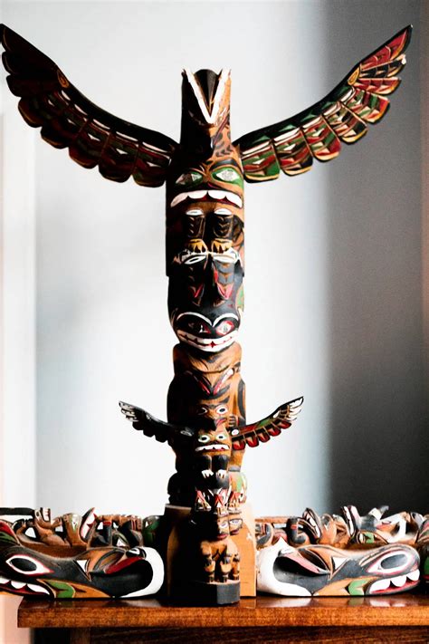 How First Nation Totem Poles Are Made And Used