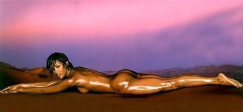 Naomi Campbell Ihre Nacktfotos Sind Kunst Nacktefoto Com Nackte Promis Fotos Und Videos
