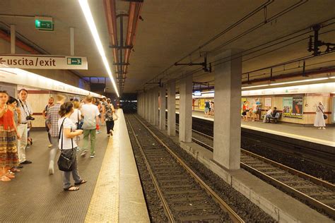 Di seguito le fermate delle navette sostitutive ma1 e ma2 effettuate nei pressi delle stazioni della metro a stazione. Ottaviano (metropolitana di Roma) - Wikipedia