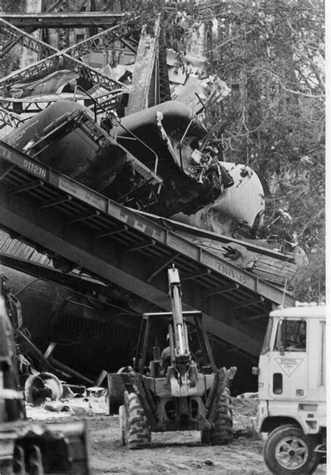 San Antonio Train Wrecks And Derailments Through The Years San