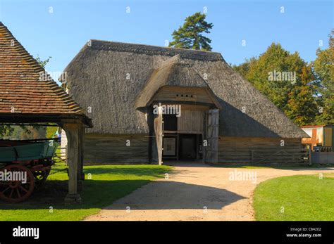 Court Barn 17th Century Weald And Downland Open Air Museum Stock Photo
