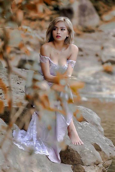 Myanmar Model Nwe Nwe Tun Photoshoot Album