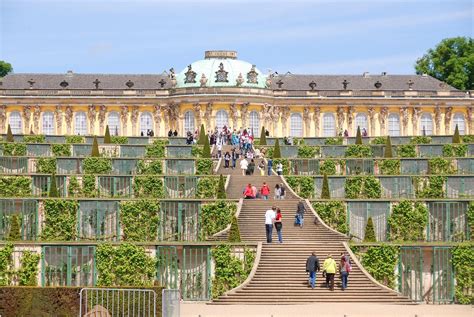 Since its formation, potsdam has been. Potsdam bezoeken vanuit Berlijn? Tours & tickets Schloss ...
