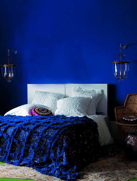 Blue channels tranquility, serenity, and an open spaciousness reminiscent of the sky and the sea. 25+ Best Ideas About Cobalt Blue Bedrooms On Pinterest ...