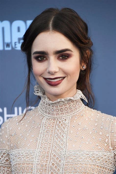 Lily Collins Looks Like A Sexy Vampire At The 2017 Critics Choice