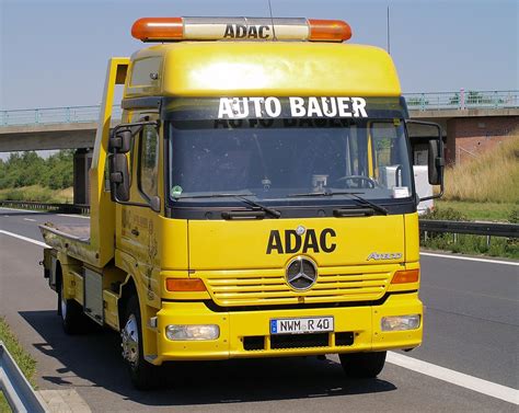 Viele lieferwagen haben erhebliche mängel bei der. Auto Bauer / ADAC Abschleppwagen | Mercedes LKW : www.autoba… | Flickr