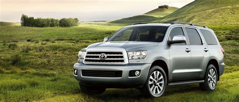 The 8 Seater 2017 Toyota Sequoia Provides V8 Power As Standard