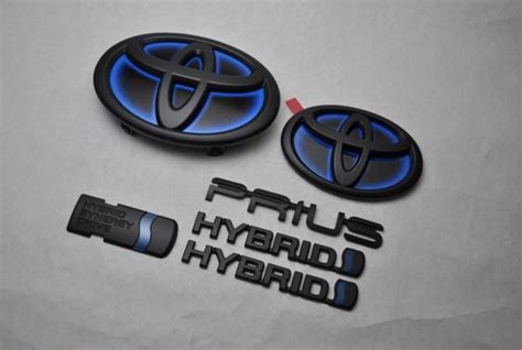 Toyota Hood Emblem Replacement