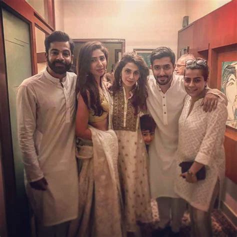 Beautiful Pictures of Mahira Khan With Her Brother Hassaan Khan