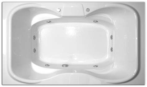 72 x 47 x 26 inches. Hilo 72" x 42" Whirlpool Bathtub #WhirlpoolBathtubs ...