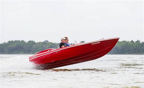 Fiberglass Classic Boats Are Here Bigtime Classic Boats Woody Boater
