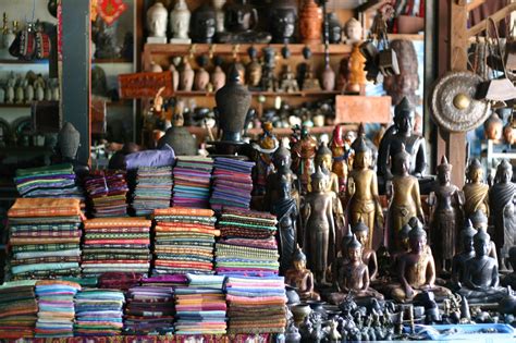 Souvenir Shops In Phnom Penh What And Where To Buy Gnarfgnarf Travels