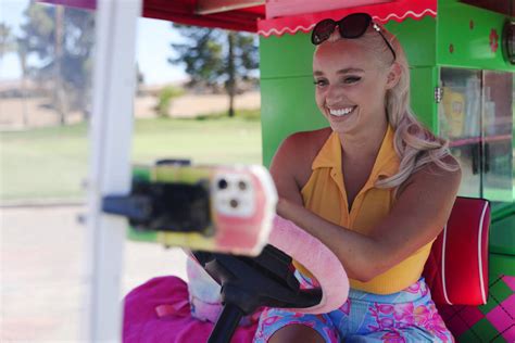 Cass Holland Shows Tiktok What It’s Like To Be A Cart Girl In Vegas Entrepreneurs Business