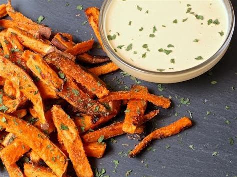 The dip is easy to mix up while your fries are baking. Spicy Dipping Sauce For Sweet Potato Fries Free Download ...