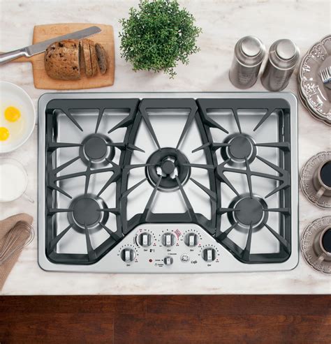 We did not find results for: GE Café™ Series 30" Built-In Gas Cooktop | CGP350SETSS ...