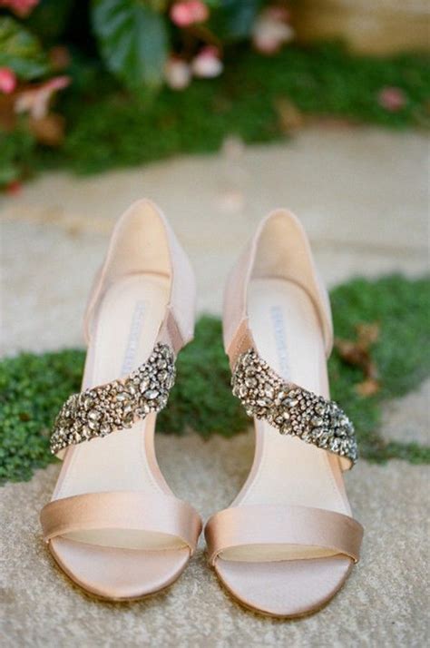 elegant champagne bridal wedding shoes me too shoes pretty shoes wedding shoes