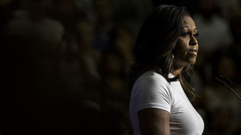 Michelle Obama Reveals Miscarriage Ivf Treatment