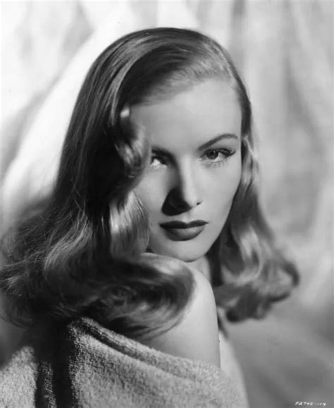 Veronica Lake Never Played A Femme Fatale Nor Did Her Hair Cover Her