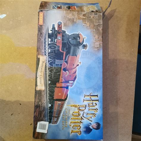 Hornby Oo Gauge Harry Potter Chamber Of Secrets Train Set Ebay