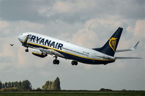 Ryanair Becomes Europes Largest Airline By Passenger Numbers