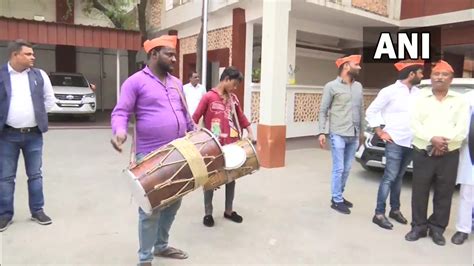 ani on twitter rt aninewsup uttar pradesh bjp members celebrate with firecrackers and sweets