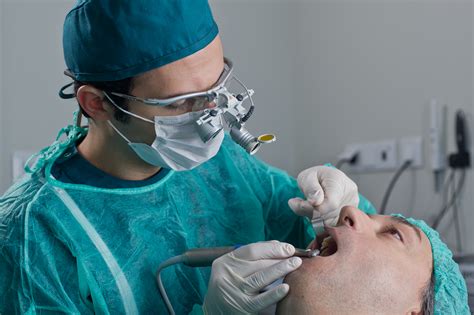 Overdenture, prótese protocolo e ósseo integrado. Clinica Inês Nina