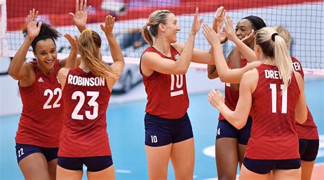 Us Women Make Some Noise In Opening Olympic Win Usa Volleyball