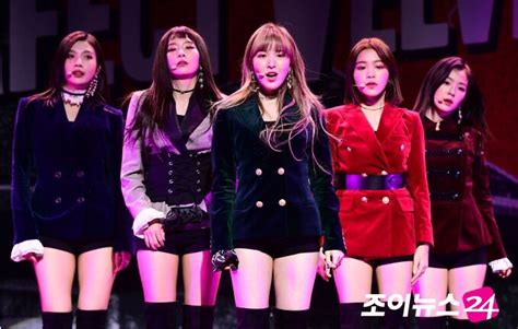 red velvet s latest stage outfit might be their sexiest ever koreaboo