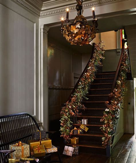 Christmas Hallway Decoration Ideas To Impress Your Guests These