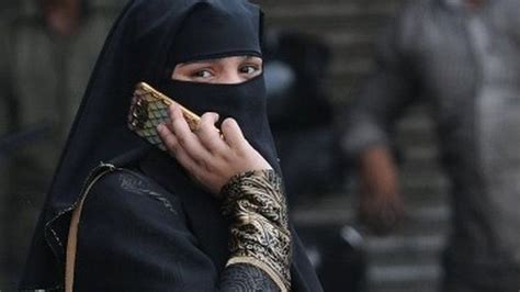 India Cabinet Backs Bill To Criminalise Islamic Instant Divorce Bbc News