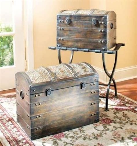 15 Repurposed Old Trunk Ideas To Turn Into Gold