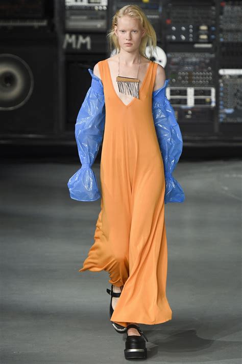 See The Complete Mm6 Maison Margiela Spring 2016 Ready To Wear