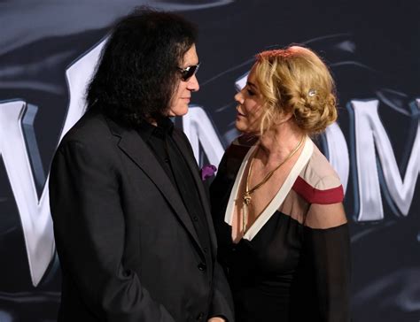 Videos tagged with shannon tweed. Shannon Tweed See Through (48 Photos) | #TheFappening