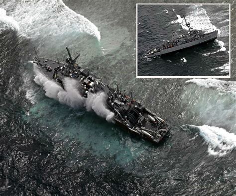 Us Navy Ship Runs Aground On Tubbataha Reef