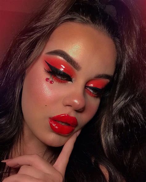 🍒 Cherry Bomb 🍒 I Am Obsessssed With Doing Red Glossy
