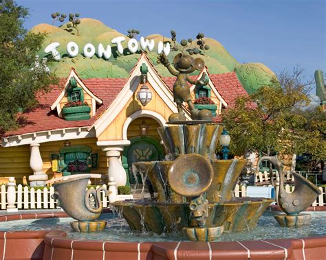 The Magic Of Disney Parks Storytelling Mickeys Toontown At Disneyland