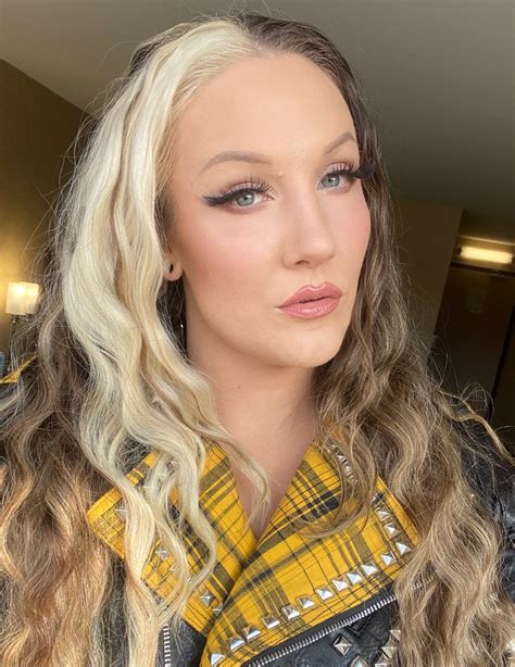 Allysin Kay On Twitter Going Live Tonight At 10pm Et 🖤💛 Twitch