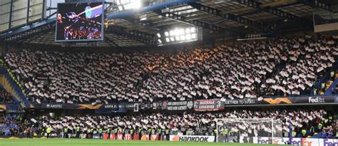 Donnerstag 2.5.2019 um 21uhr europa league eintracht frankfurt vs fc chelsea ausschnitt , choreo. Choreo: Eintracht Frankfurt in London! (09.05.2019)