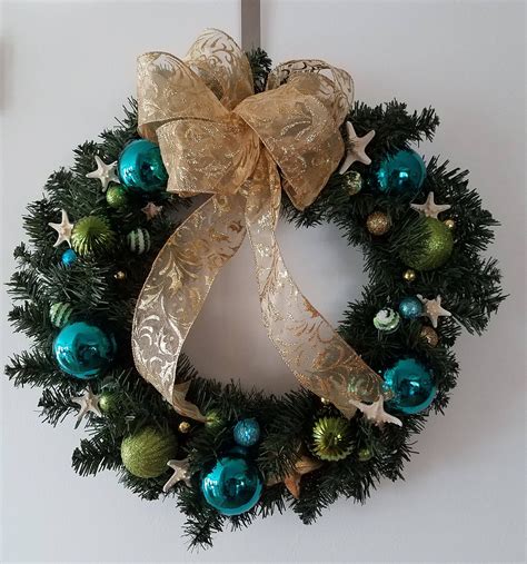 Turquoise teal mint green watercolor grunge blur canvas. 22 Teal & Lime Green Starfish Christmas Beach Wreath ...