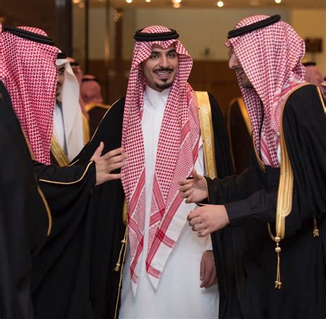 أصدر العاهل السعودي الملك سلمان بن عبدالعزيز، اليوم الاثنين، 10 أوامر ملكية، تضمنت حركة تعييانات وإعفاءات جديدة من الحكومة والديوان. الأمير مشعل بن سلطان بن عبدالعزيز آل سعود