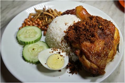 Nasi lemak kukus daun pisang ayam goreng pasar malam night market street food. Top Reason to Eat at Rail Canteen ⋆ Home is where My Heart ...