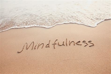 7 Ways To Practice Mindfulness For A More Peaceful Life