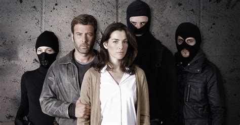 Hostages Season 1 Watch Full Episodes Streaming Online